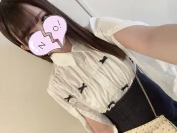 『🎀 幸せに貪欲に🫶🏻💛💛』の写メ画像｜ViVi ここな【8/9 13:05更新】