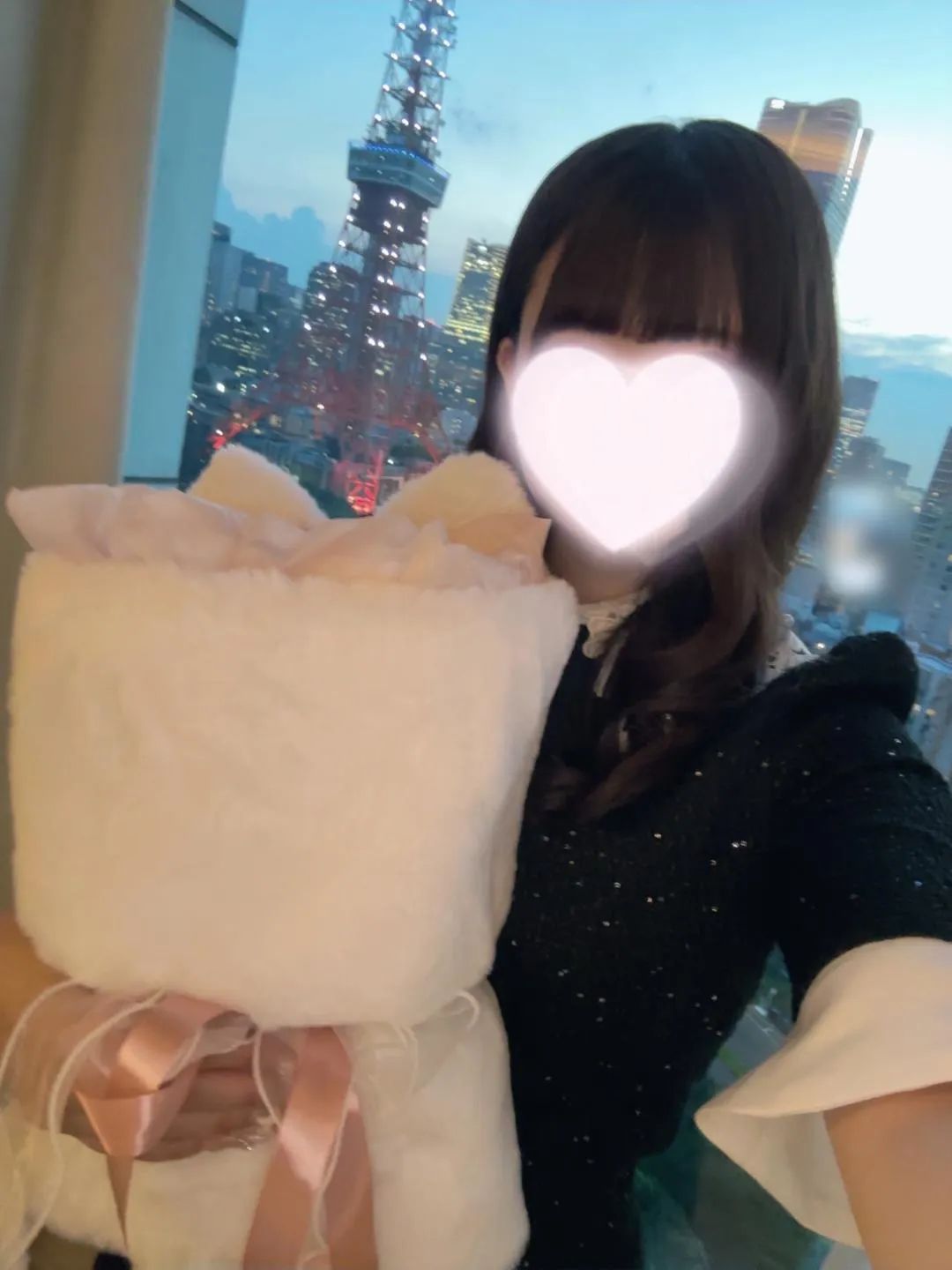 『🎀 女の子とウサギは孤独でも生きられるの🐰ྀི』の写メ画像｜ViVi ここな【11/1 06:30更新】